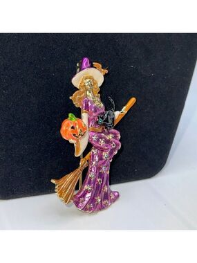 KIRK'S FOLLY BROOCH / CLIP PENDANT Lilac Purple  STELLA BY STARLIGHT WITCH Gold